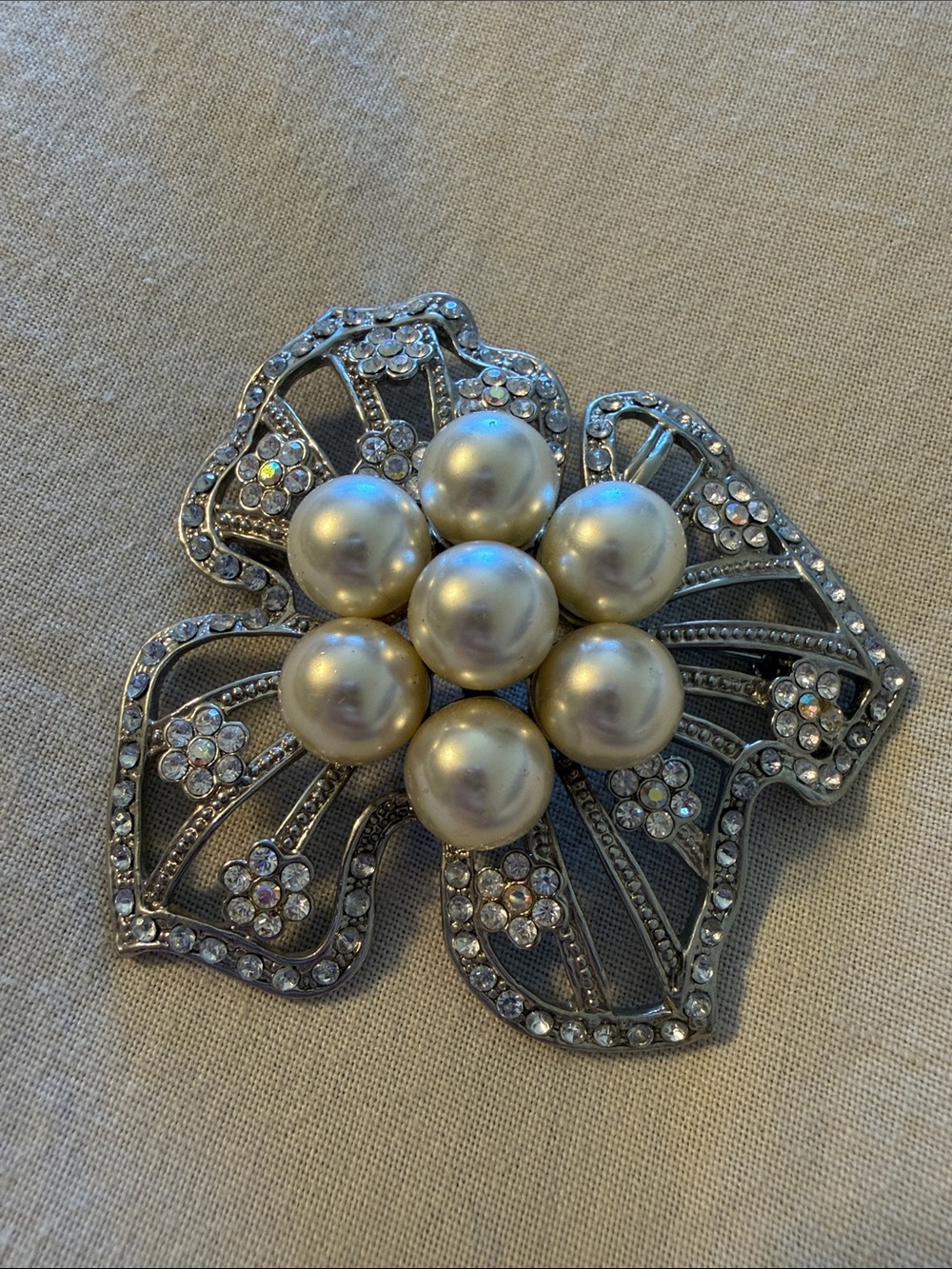Pearl Cluster Flower Brooch with Clear Crystals - Silver Tone